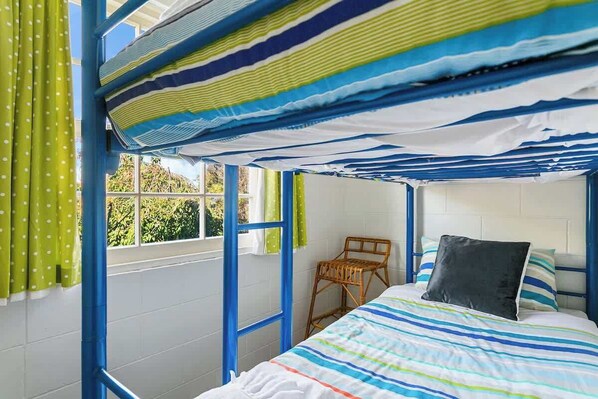 2 Schlafzimmer, Reisekinderbett, WLAN, Bettwäsche