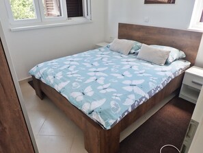 2 quartos, Wi-Fi de cortesia, roupa de cama