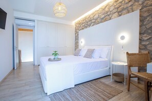 3 slaapkamers, een strijkplank/strijkijzer, gratis wifi, beddengoed