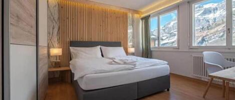 2 Schlafzimmer, Schreibtisch, Bügeleisen/Bügelbrett, kostenloses WLAN