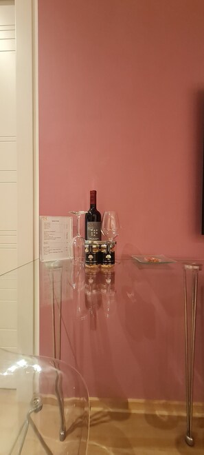 Suite Studio Confort | Salle à manger
