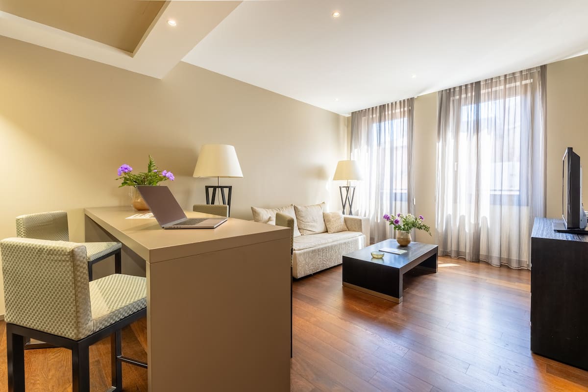 Classic Apartment, 1 Queen Bed with Sofa bed | 1 bedroom, premium bedding, down duvets, minibar