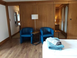 Chambre Quadruple, 2 grands lits, non-fumeur, vue montagne