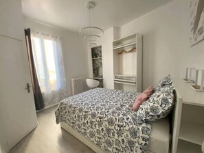 2 bedrooms, desk, iron/ironing board, free WiFi - maison cosy à Vichy  (Vichy)