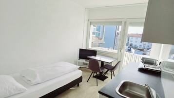 1 bedroom, free WiFi, bed sheets