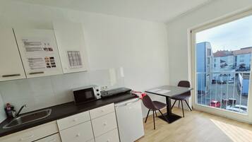 Fridge, microwave, stovetop, electric kettle