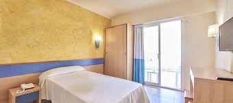 AHOI! Urban Beach Hotel