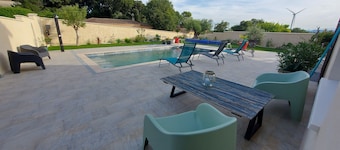 La Maisonnette des trois oliviers au carrefour du Vaucluse Drome Ardèche