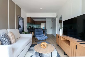 TV, offices - w* | Fascinating 1BR with balcony in San Isidro (San Isidro)