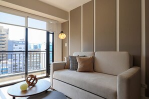 TV, offices - w* | Fascinating 1BR with balcony in San Isidro (San Isidro)