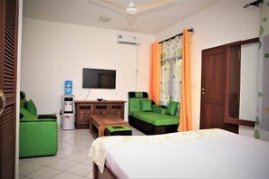 1 bedroom, iron/ironing board, WiFi, bed sheets - Unterkünfte in V-szameitat - Alicia (Diani Beach)
