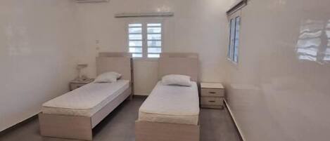 2 bedrooms, WiFi, bed sheets