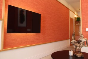 Television - Promotur Suites - Ayora (Valencia)