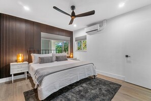 1 chambre, bureau, fer et planche à repasser, Wi-Fi gratuit