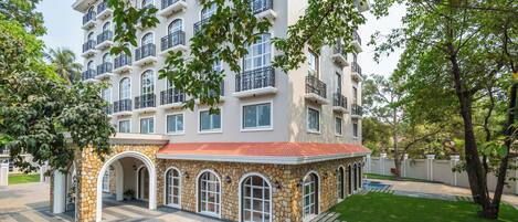 Façana frontal de l'allotjament