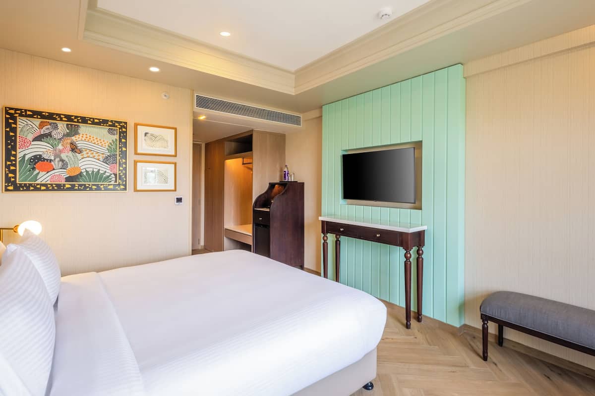 Deluxe Room, Hill View