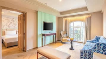 Premium Studio Suite, Hill View | Individually decorated, individually furnished, desk, free WiFi