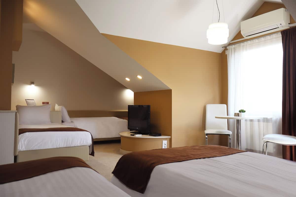Superior studio suite | 1 slaapkamer, luxe beddengoed, donzen dekbedden, een kluis op de kamer