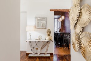 Luxury Apartment | Living area - Charme Pettinari 11 people (Rome)