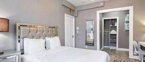 1 bedroom, desk, iron/ironing board, WiFi