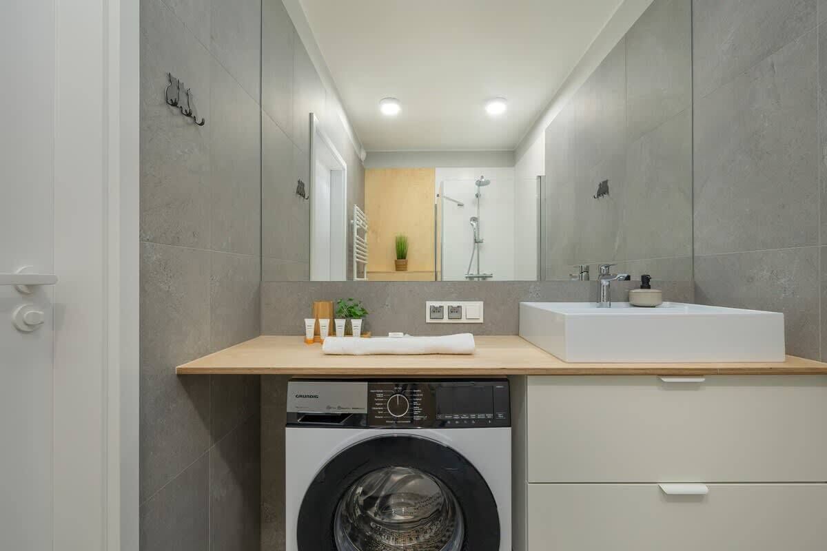 Dusche, Haartrockner, Shampoo