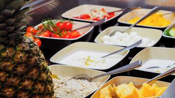 Daily buffet breakfast (EUR 9.90 per person)