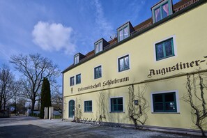 Exterior - Tafernwirtschaft Hotel Schönbrunn (Landshut)