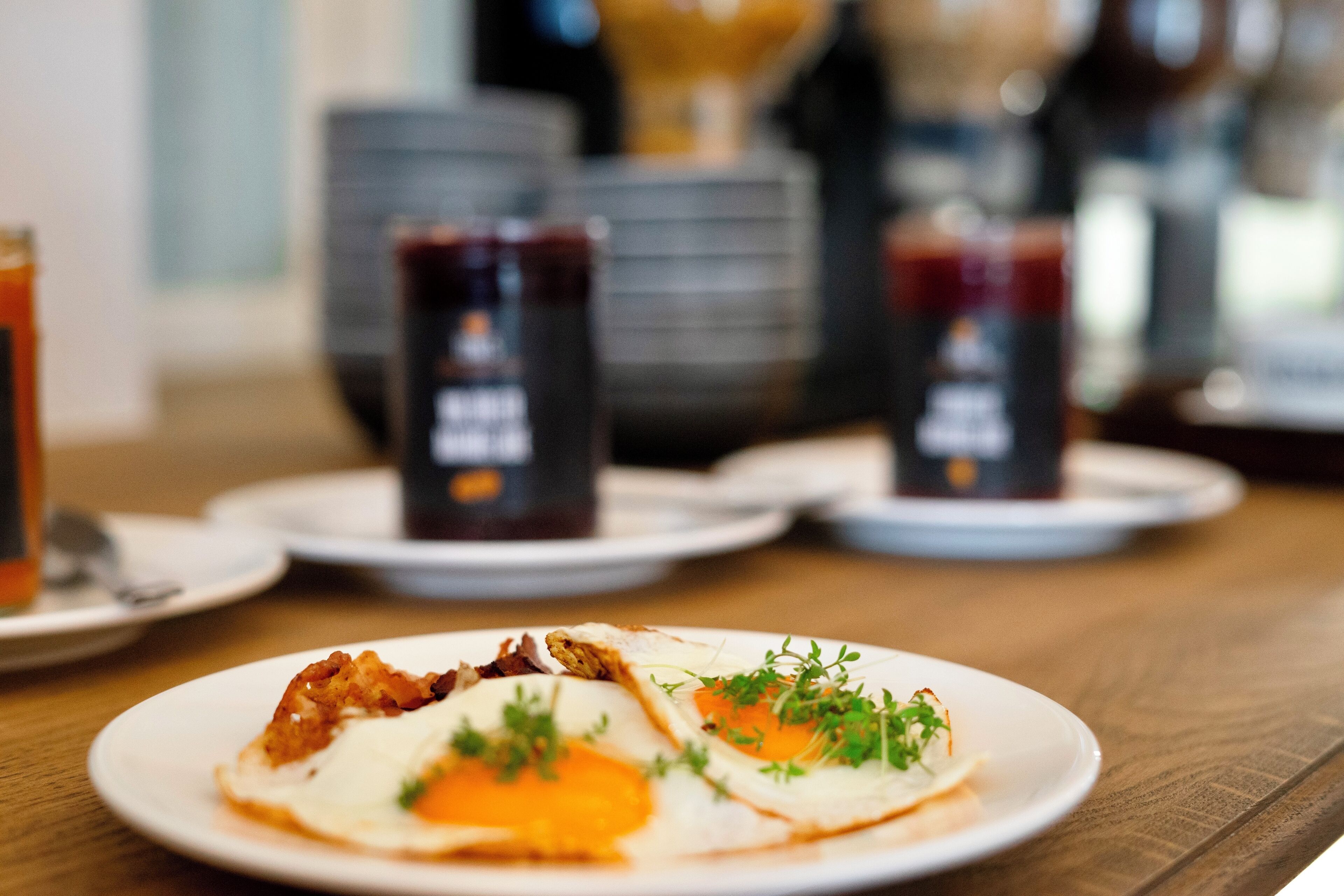 Tägliches Frühstücksbuffet gegen Gebühr