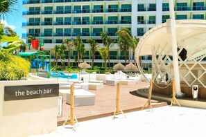 Outdoor pool - Beach Condo

 (Parañaque)