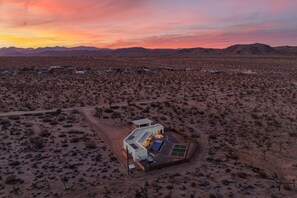 Exterior - Jupiter House by Fieldtrip - Modern w Infinity Pool, Pickleball (Joshua Tree)