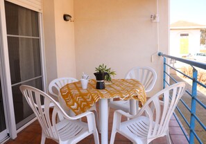 Outdoor dining - Tranquilidad, Naturaleza y Mar. Tu Refugio (L'Eucaliptus)