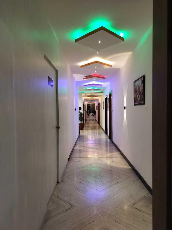 Lobby - Hotel Brij Palace And Restaurant (Vallabhnagar)