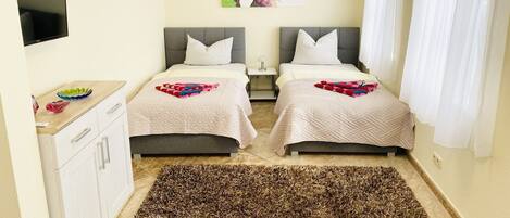 3 Schlafzimmer, Bügeleisen/Bügelbrett, WLAN, Bettwäsche