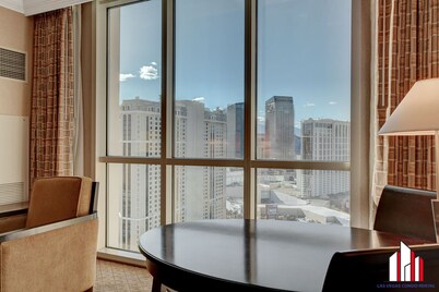 MGM Signature-28-719 Strip View Jacuzzi Studio