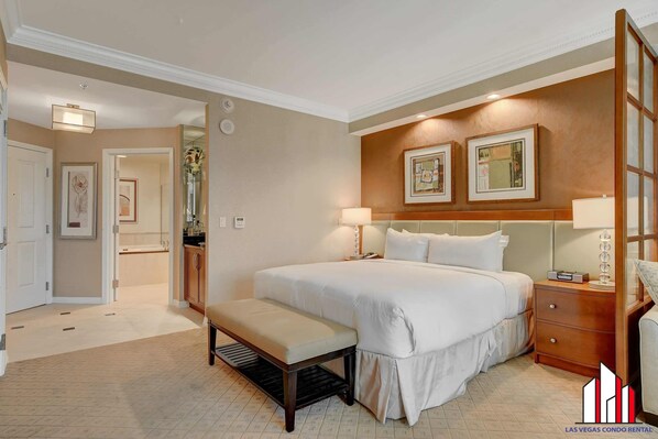 Desk, iron/ironing board, WiFi, bed sheets