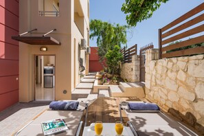 Terrace/patio - Kalamaki Boutique Apartment, On Foot From Sandy Beach (Galatas)