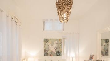 Apartamento de lujo | Zona de estar | Una televisión de pantalla plana