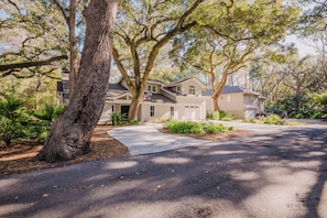 Exterior - 10 Pender Lane-Sea Pines Home (Hilton Head Island)