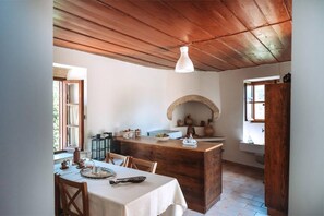 House, Smoking - Melody House in Roustika (Rethymno)