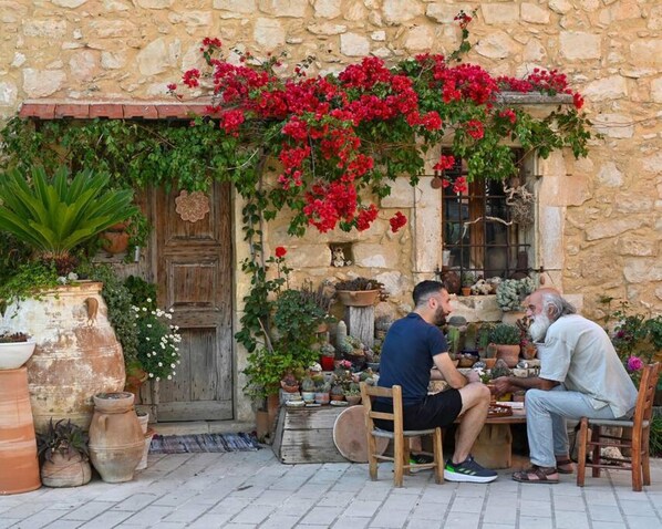 House, Smoking - Dm-discover Margarites Home (Mylopotamos)