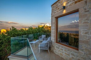 Villa, para fumadores | 3 habitaciones y insonorización 