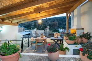 Villa, Smoking