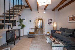 Villa, Smoking