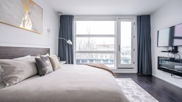 Casa luxo, 4 quartos, terraço | Individualmente decorados, individualmente mobiliados, escrivaninha