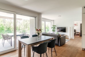 Design Apartment, Patio, Garden View | Living area - Linda Terrace  (Locarno)