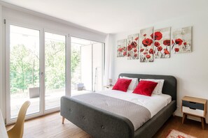 Design Apartment, Patio, Garden View | 1 bedroom, down duvets, iron/ironing board, free WiFi - Linda Terrace  (Locarno)