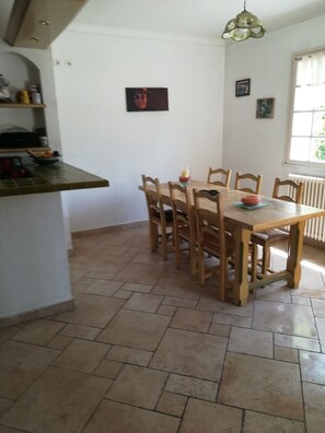 Dining - 3 bedroom private vacation home in cavaillon (Cavaillon)