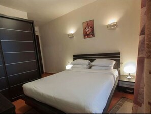 2 makuuhuonetta, vuodevaatteet