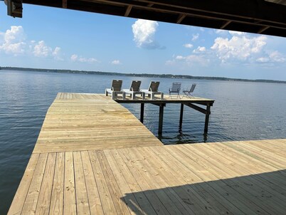 The Better Knott Lodge - Lakefront Toledo Bend!