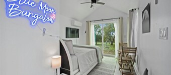 Blue Moon-pet friendly tiny home!